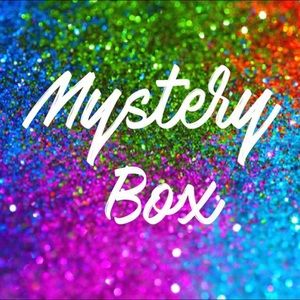 Womens Mystery Box (SMALL-MEDIUM-LARGE)